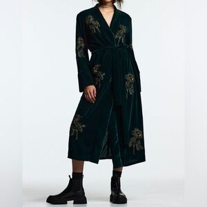 NWT_ Zara Kimono Velvet Limited Edition Embroidered  Coat in green size S